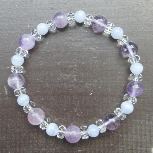 ラベンダーアメジストxブルーレースブレスレット 天然石 パワーストーン < 女性アクセサリー/時計 ラベンダーアメジストxブルーレースブレスレット 天然石 パワーストーン < 女性アクセサリー/時計の