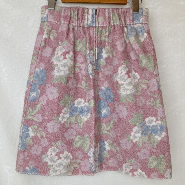 MAJESTIC LEGON 花柄 Aライン タイト 膝丈 スカート M N2m < ブランド  MAJESTIC LEGON 花柄 Aライン タイト 膝丈 スカート M N2m < ブランドの