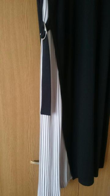 INGNI イング★サイドプリーツワンピース★ブラック×ライトグレー★ < ブランド  INGNI イング★サイドプリーツワンピース★ブラック×ライトグレー★ < ブランドの