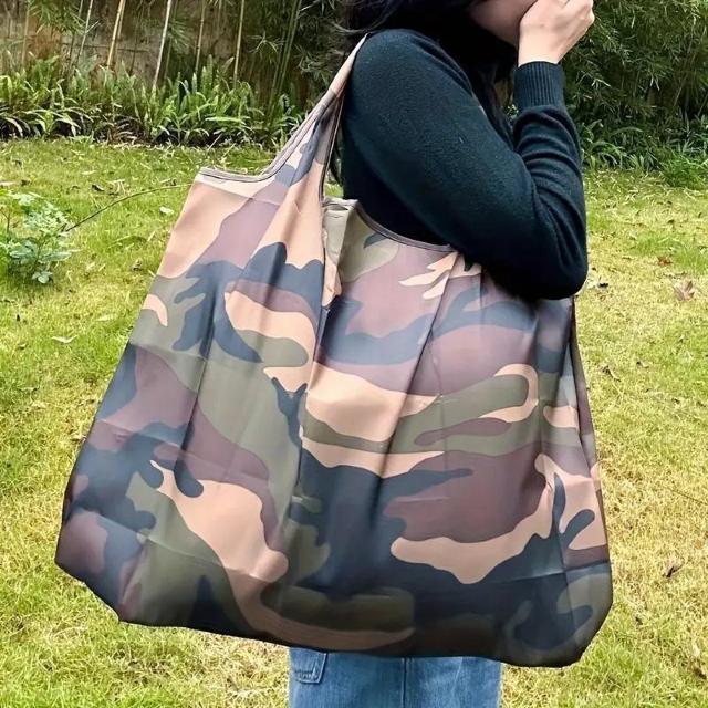 超お買い得590円★大容量のポータブルショッピングトートバッグ 迷彩柄 < 女性ファッション  超お買い得590円★大容量のポータブルショッピングトートバッグ 迷彩柄 < 女性ファッションの