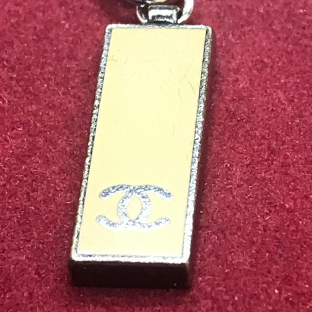 正規品 シャネル CoCo タグ形ネックレス ベージュ×シルバー < ブランド  正規品 シャネル CoCo タグ形ネックレス ベージュ×シルバー  < ブランドの