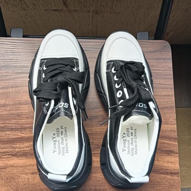 新品 23.5cm レディース スニーカー ブラック シューズ 靴 身長アップ < 女性ファッション  新品 23.5cm レディース スニーカー ブラック シューズ 靴 身長アップ < 女性ファッションの