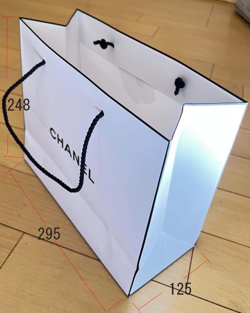 *シャネル CHANEL ショッパー 1枚 *サイズ 295o×125o×248o < 女性ファッション *シャネル CHANEL ショッパー 1枚 *サイズ 295o×125o×248o < 女性ファッションの