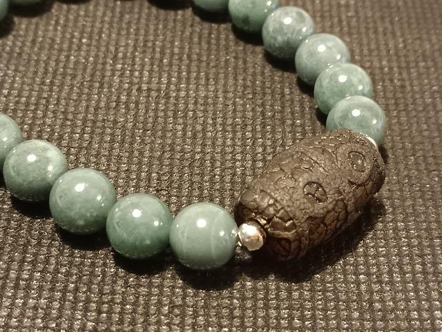 風化金剛四眼天珠「厄除け、健康運上昇」一点限り。 < 女性アクセサリー/時計 風化金剛四眼天珠「厄除け、健康運上昇」一点限り。 < 女性アクセサリー/時計の