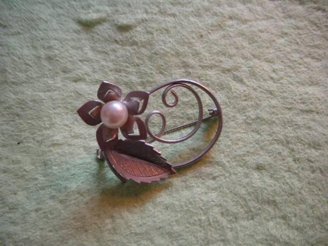 かわぃぃブローチ2個SET or 即決プラス1 < 女性アクセサリー/時計  かわぃぃブローチ2個SET or 即決プラス1 < 女性アクセサリー/時計の