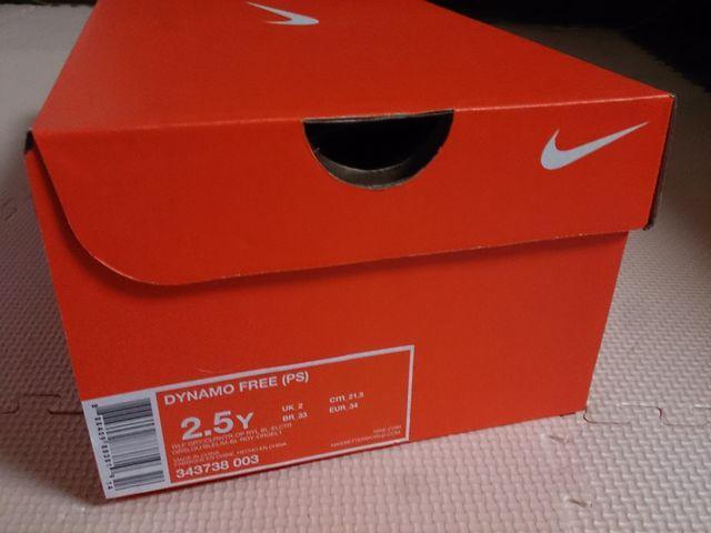 NIKE ̂ i 21.5   uh 