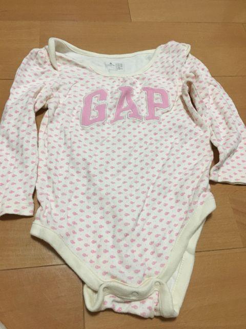ベビーGAP 長袖肌着 80cm < キッズ/ベビー  ベビーGAP 長袖肌着 80cm  < キッズ/ベビーの