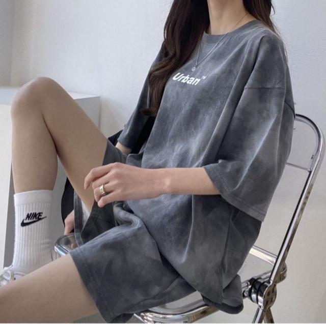 定価5,478円【新品未使用】タイダイ柄 ロゴTシャツ&短パン 2点セット●M グレー●韓国ファッション●セットアップ < 女性ファッション  定価5,478円【新品未使用】タイダイ柄 ロゴTシャツ&短パン 2点セット●M グレー●韓国ファッション●セットアップ < 女性ファッションの