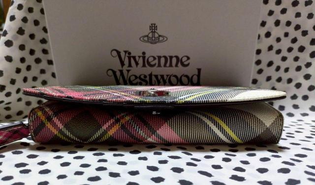 【Vivienne Westwood】オーブ PVC 二つ折り長財布 ウォレット 鑑定済み正規品 < ブランド 【Vivienne Westwood】オーブ PVC 二つ折り長財布 ウォレット 鑑定済み正規品 < ブランドの