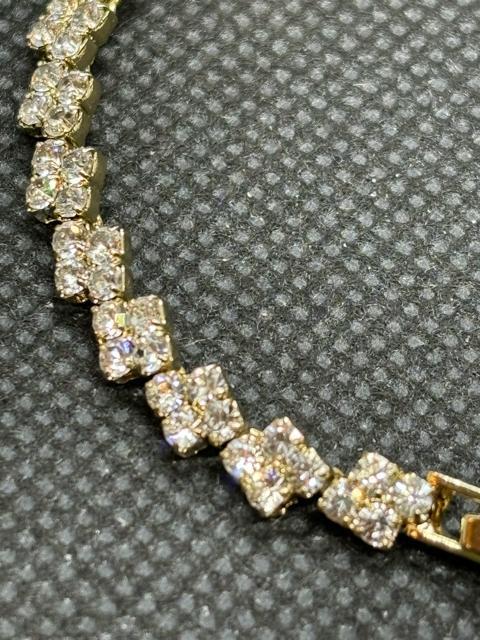 即決 ゴールドカラー ブレスレット < 女性アクセサリー/時計  即決 ゴールドカラー ブレスレット < 女性アクセサリー/時計の