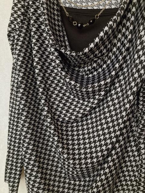 モノトーン 千鳥柄 ドレープネック 長袖 トップス カットソー L N2m < 女性ファッション モノトーン 千鳥柄 ドレープネック 長袖 トップス カットソー L N2m < 女性ファッションの