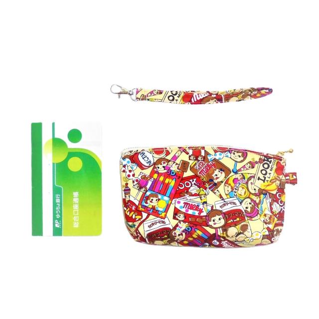 【21p幅】◆ペコちゃん・不二家お菓子×クリーム地◆ストラップ持ち手付きファスナーポーチ < 女性ファッション 【21p幅】◆ペコちゃん・不二家お菓子×クリーム地◆ストラップ持ち手付きファスナーポーチ < 女性ファッションの