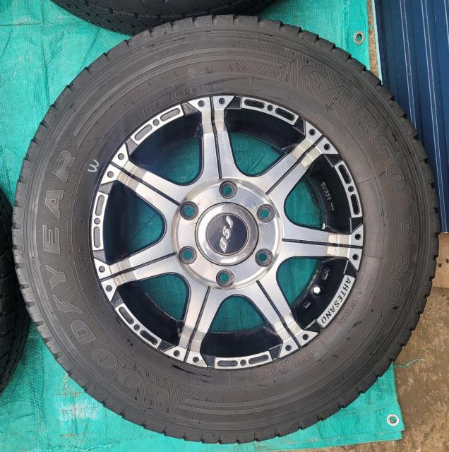 BSJ ARTESANO zC[15C`6J+45  PCD139.7 ^Ct4{Zbg195/80R15 107/10  /oCN