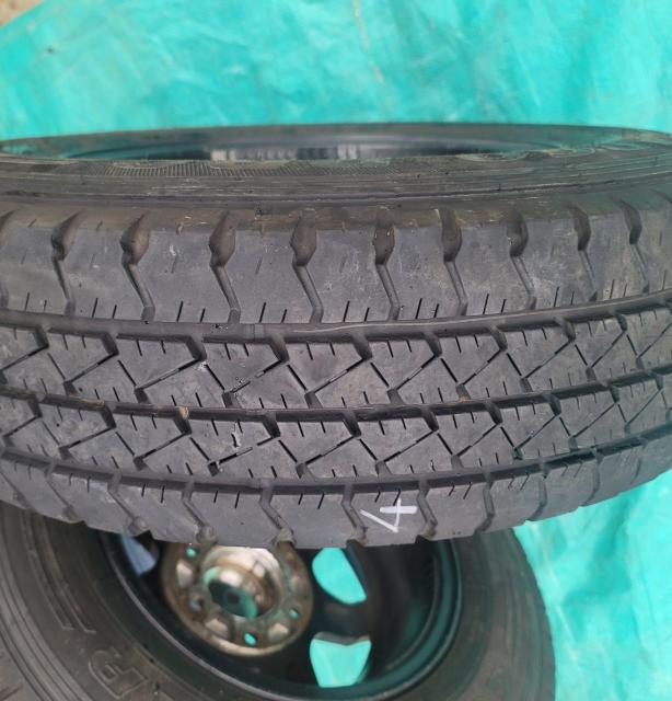 BSJ ARTESANO zC[15C`6J+45  PCD139.7 ^Ct4{Zbg195/80R15 107/10  /oCN