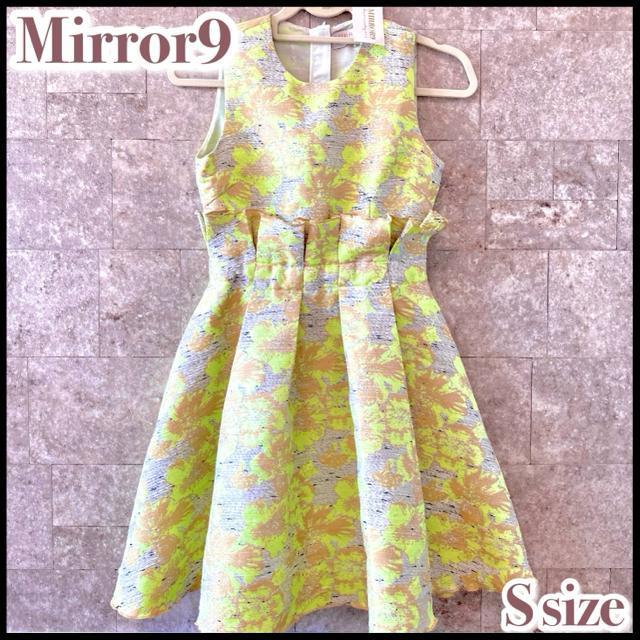 新品・未使用品 Mirror9 ノースリーブ フレアワンピース yellow < 女性ファッション 新品・未使用品 Mirror9 ノースリーブ フレアワンピース yellow < 女性ファッションの