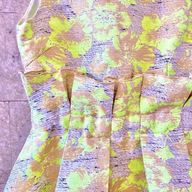 新品・未使用品 Mirror9 ノースリーブ フレアワンピース yellow < 女性ファッション 新品・未使用品 Mirror9 ノースリーブ フレアワンピース yellow < 女性ファッションの