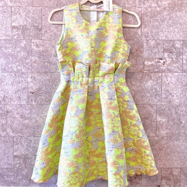 新品・未使用品 Mirror9 ノースリーブ フレアワンピース yellow < 女性ファッション 新品・未使用品 Mirror9 ノースリーブ フレアワンピース yellow < 女性ファッションの