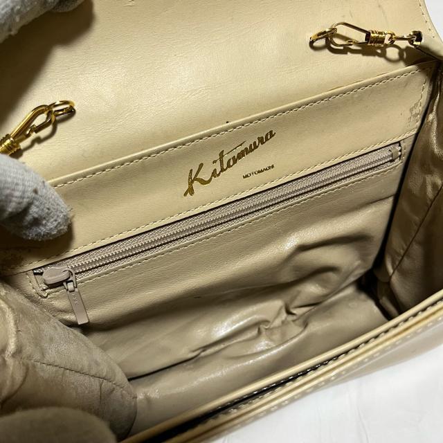 Kitamura ヴィンテージ クラッチバッグ & チェーンショルダー ベージュ < ブランド Kitamura ヴィンテージ クラッチバッグ & チェーンショルダー ベージュ < ブランドの