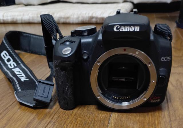 Canon EOS Kiss Digital N �{�f�B �f�W�^����჌�t�J���� �� �Ɠd/AV�� 