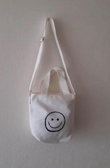 ニコちゃん スマイル バックテキスト ハンドバッグ ショルダーバッグ ポシェット 2way < 女性ファッション  ニコちゃん スマイル バックテキスト ハンドバッグ ショルダーバッグ ポシェット 2way < 女性ファッションの