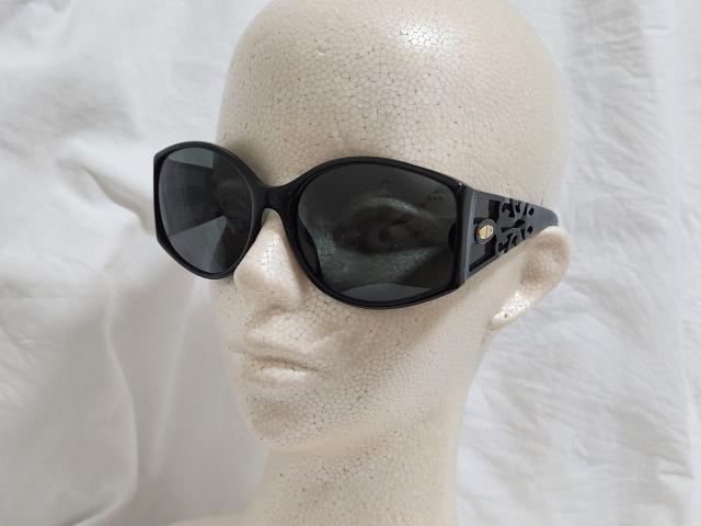 正規レア Dior CDロゴ オープンアート サイドレンズコンビフレーム フルレンズサングラス 黒 クラシックオールドアイウェア < ブランド  正規レア Dior CDロゴ オープンアート サイドレンズコンビフレーム フルレンズサングラス 黒 クラシックオールドアイウェア < ブランドの