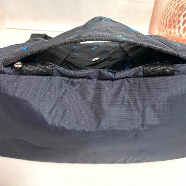 ★新品未使用★LeSportsac レスポートサック  ベイベリーフィールド 刺繍 2WAYトートバッグ  3356 送料無料 < 女性ファッション  ★新品未使用★LeSportsac レスポートサック  ベイベリーフィールド 刺繍 2WAYトートバッグ  3356 送料無料 < 女性ファッションの