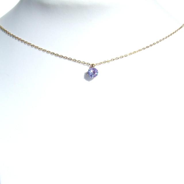 送料無料 即買い:ゴールドカラーサージカルステンレス一粒ラベンダーCZネックレス < 女性アクセサリー/時計  送料無料 即買い:ゴールドカラーサージカルステンレス一粒ラベンダーCZネックレス < 女性アクセサリー/時計の