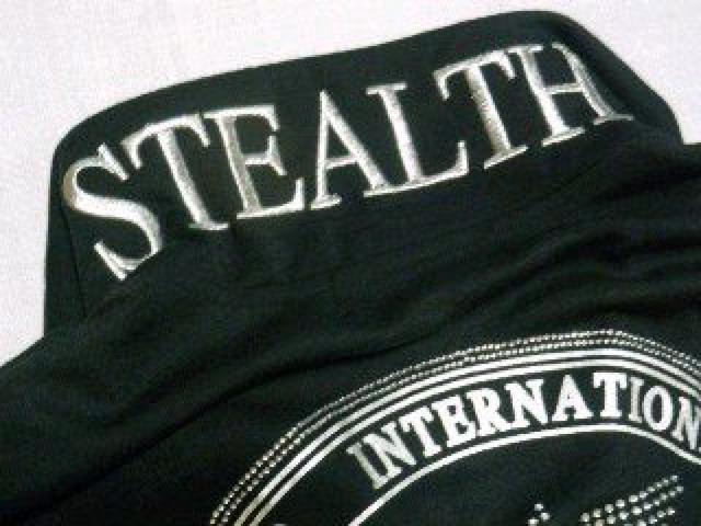 ワル.オラオラ.メンエグ♪バックストーン使い 衿裏ロゴ刺繍 ジャージジャケット < 男性ファッション ワル.オラオラ.メンエグ♪バックストーン使い 衿裏ロゴ刺繍 ジャージジャケット < 男性ファッションの