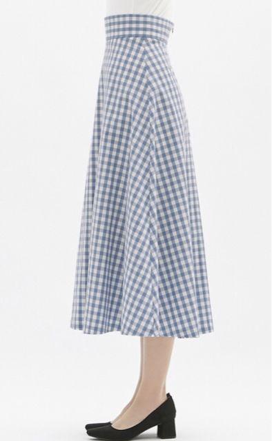 GU・ギンガムチェック柄フレアスカート。ブルーXL < ブランド GU・ギンガムチェック柄フレアスカート。ブルーXL < ブランドの