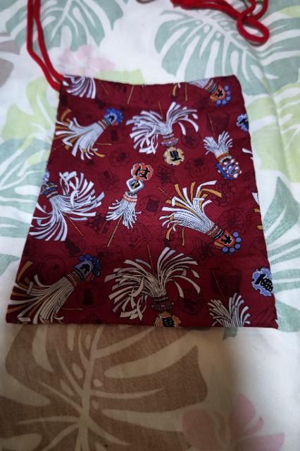 ☆処分品★赤×まとい和柄ナナメ掛巾着袋 < キッズ/ベビー  ☆処分品★赤×まとい和柄ナナメ掛巾着袋  < キッズ/ベビーの