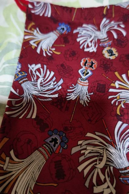 ☆処分品★赤×まとい和柄ナナメ掛巾着袋 < キッズ/ベビー  ☆処分品★赤×まとい和柄ナナメ掛巾着袋 < キッズ/ベビーの