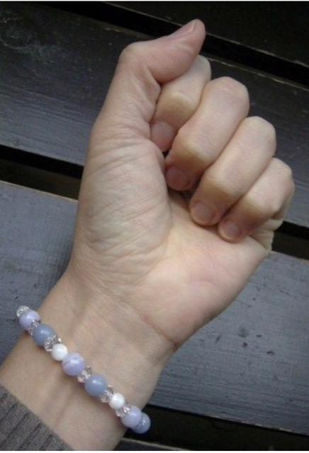 ブルーレースxエンジェライトxマザーオブパールブレスレット 天然石 パワーストーン < 女性アクセサリー/時計 ブルーレースxエンジェライトxマザーオブパールブレスレット 天然石 パワーストーン < 女性アクセサリー/時計の