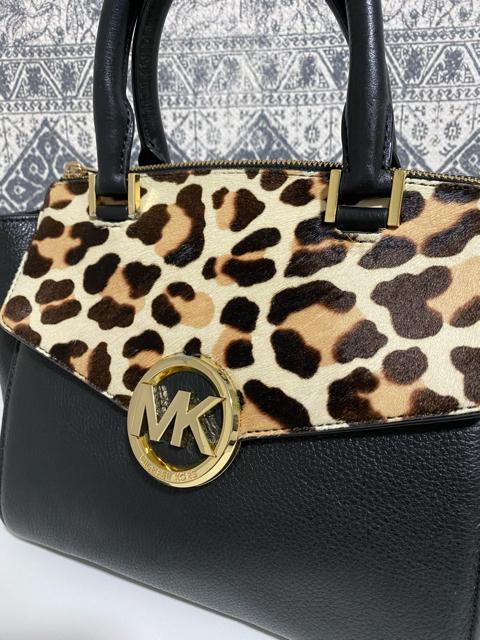 【美品】マイケルコース レザー レオパード ヒョウ柄 ハンドバッグ トート 黒 < ブランド  【美品】マイケルコース レザー レオパード ヒョウ柄 ハンドバッグ トート 黒 < ブランドの
