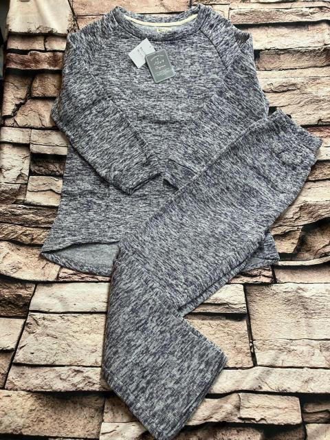 送料無料!うしろ長め&ふわふわ&あったか! レディース裏起毛ニットフリース上下セット(パープル系)1組 < 女性ファッション 送料無料!うしろ長め&ふわふわ&あったか! レディース裏起毛ニットフリース上下セット(パープル系)1組 < 女性ファッションの