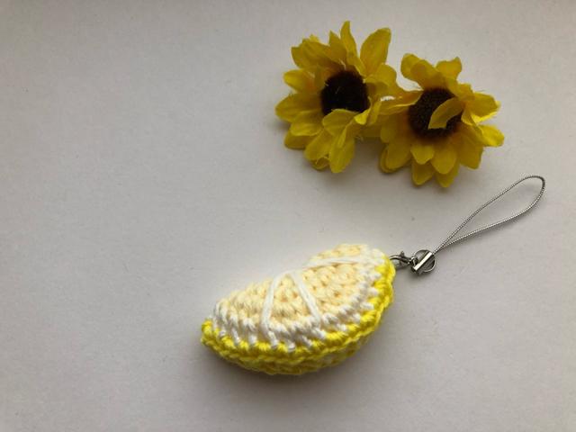 ハンドメイド  ストラップ バッグチャーム 爽やかレモン♪ < 女性ファッション  ハンドメイド  ストラップ バッグチャーム 爽やかレモン♪ < 女性ファッションの