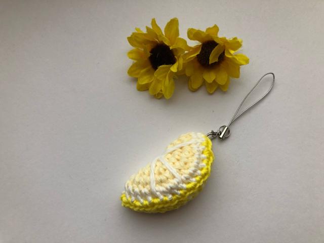 ハンドメイド  ストラップ バッグチャーム 爽やかレモン♪ < 女性ファッション  ハンドメイド  ストラップ バッグチャーム 爽やかレモン♪ < 女性ファッションの