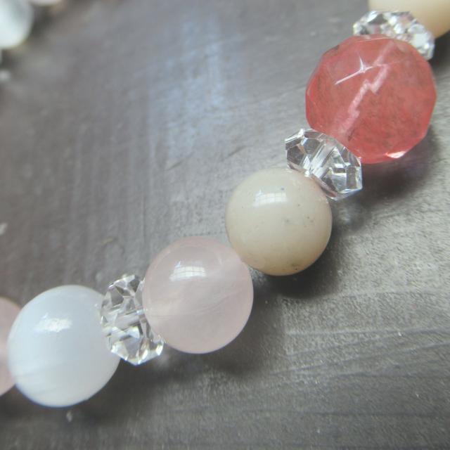 チェリークォーツxローズクォーツxピンクオパールブレスレット < 女性アクセサリー/時計 チェリークォーツxローズクォーツxピンクオパールブレスレット < 女性アクセサリー/時計の