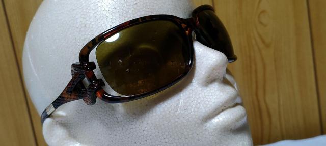 正規未 希少 hyde着 同型同色 ジミーチュウ スネークサングラス茶 蛇柄×コブラヘッドフレーム エキゾチックアイウェア 付属有 < ブランド  正規未 希少 hyde着 同型同色 ジミーチュウ スネークサングラス茶 蛇柄×コブラヘッドフレーム エキゾチックアイウェア 付属有 < ブランドの