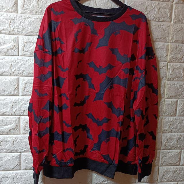 新品★コウモリ柄★ドロップショルダー薄手スウェット/M < 女性ファッション  新品★コウモリ柄★ドロップショルダー薄手スウェット/M  < 女性ファッションの