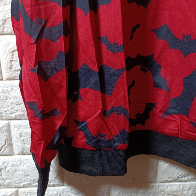 新品★コウモリ柄★ドロップショルダー薄手スウェット/M < 女性ファッション  新品★コウモリ柄★ドロップショルダー薄手スウェット/M < 女性ファッションの