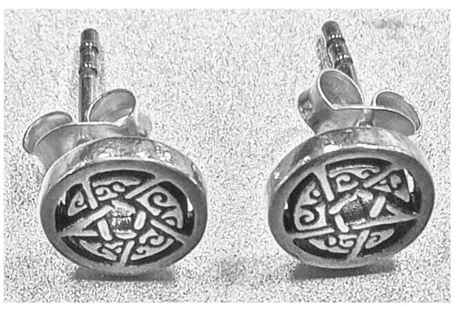 MM: Crescent Moon Pentacle Circle Stud < 女性アクセサリー/時計  MM: Crescent Moon Pentacle Circle Stud < 女性アクセサリー/時計の
