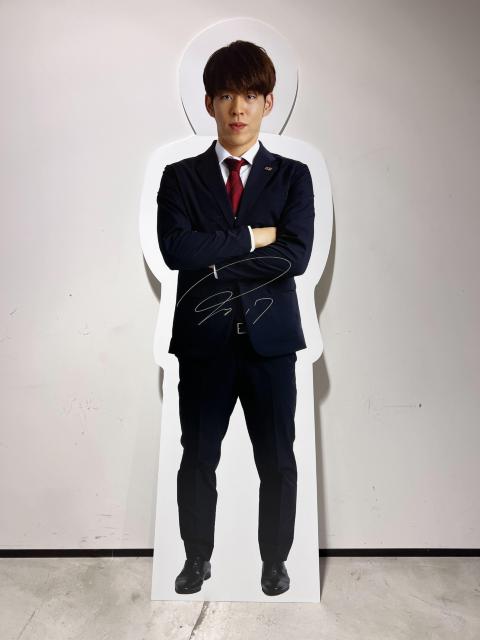 #17 �ѓc �ɑI�� �X�[�c�p�I�蓙�g��p�l��(���M�T�C������) 