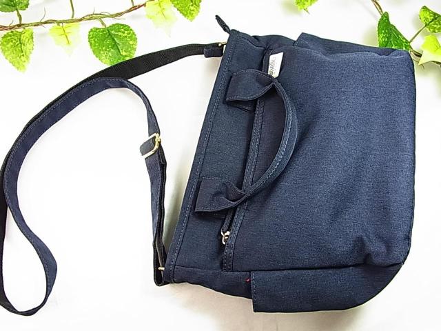 500円スタ★正規品 anello(アネロ)ショルダーバッグ/多機能収納/斜めがけOK/ユニセックス/美品 < ブランド 500円スタ★正規品 anello(アネロ)ショルダーバッグ/多機能収納/斜めがけOK/ユニセックス/美品 < ブランドの