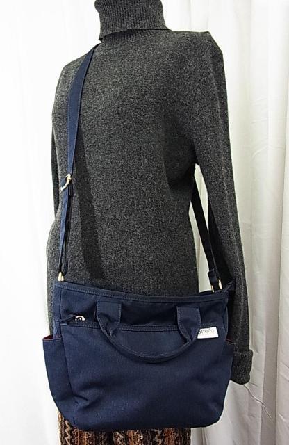 500円スタ★正規品 anello(アネロ)ショルダーバッグ/多機能収納/斜めがけOK/ユニセックス/美品 < ブランド 500円スタ★正規品 anello(アネロ)ショルダーバッグ/多機能収納/斜めがけOK/ユニセックス/美品 < ブランドの