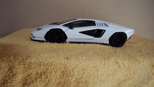 1/24ウイリー製 カウンタック1800 < ホビー 1/24ウイリー製 カウンタック1800 < ホビーの