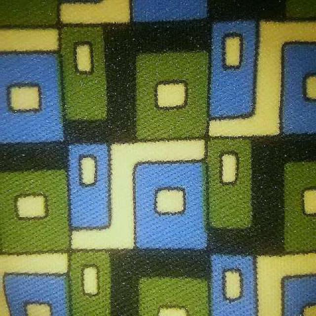 used美品★レトロな幾何学模様チュニック/グリーン系 < 女性ファッション  used美品★レトロな幾何学模様チュニック/グリーン系 < 女性ファッションの