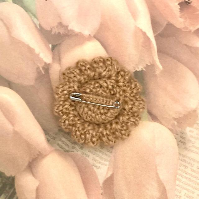 ハンドメイド♪かぎ針編み 毛糸のお花モチーフブローチ < 女性ファッション  ハンドメイド♪かぎ針編み 毛糸のお花モチーフブローチ < 女性ファッションの