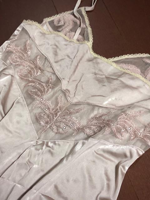 新品〈Wacoal〉ワコール(キャミソール)グレージュ(サイズ80) < 女性ファッション  新品〈Wacoal〉ワコール(キャミソール)グレージュ(サイズ80) < 女性ファッションの