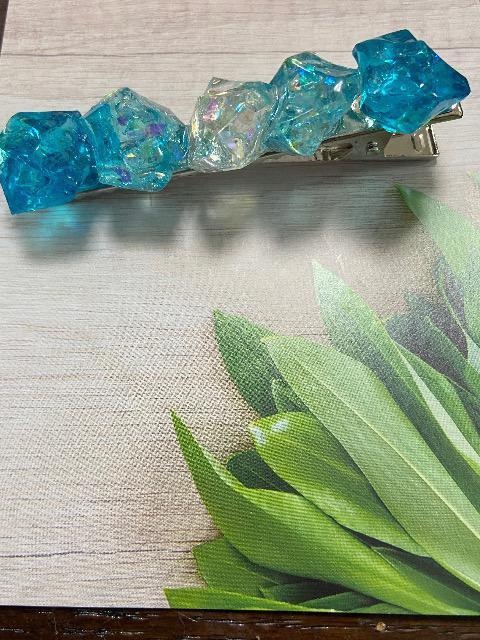 ハンドメイド レジンで作った鉱石のヘアクリップ ブルー系 < 女性ファッション  ハンドメイド レジンで作った鉱石のヘアクリップ ブルー系 < 女性ファッションの