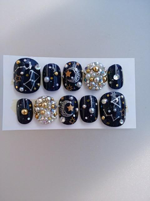 売り切り☆ネイビー ストーン敷き詰め&星座ネイル ショート 注意書きアリ < 香水/コスメ/ネイル  売り切り☆ネイビー ストーン敷き詰め&星座ネイル ショート 注意書きアリ < 香水/コスメ/ネイルの